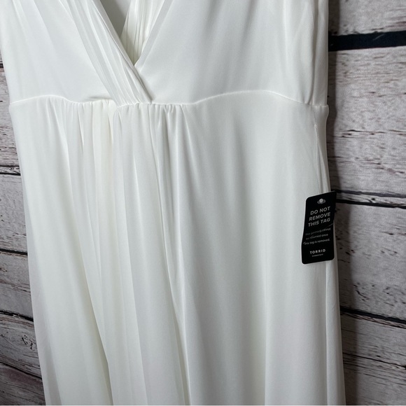 🏷️ NWT Torrid Size 12 Special Occasion Ivory Chiffon Sleeveless Hi Lo Dress NEW - Picture 4 of 15